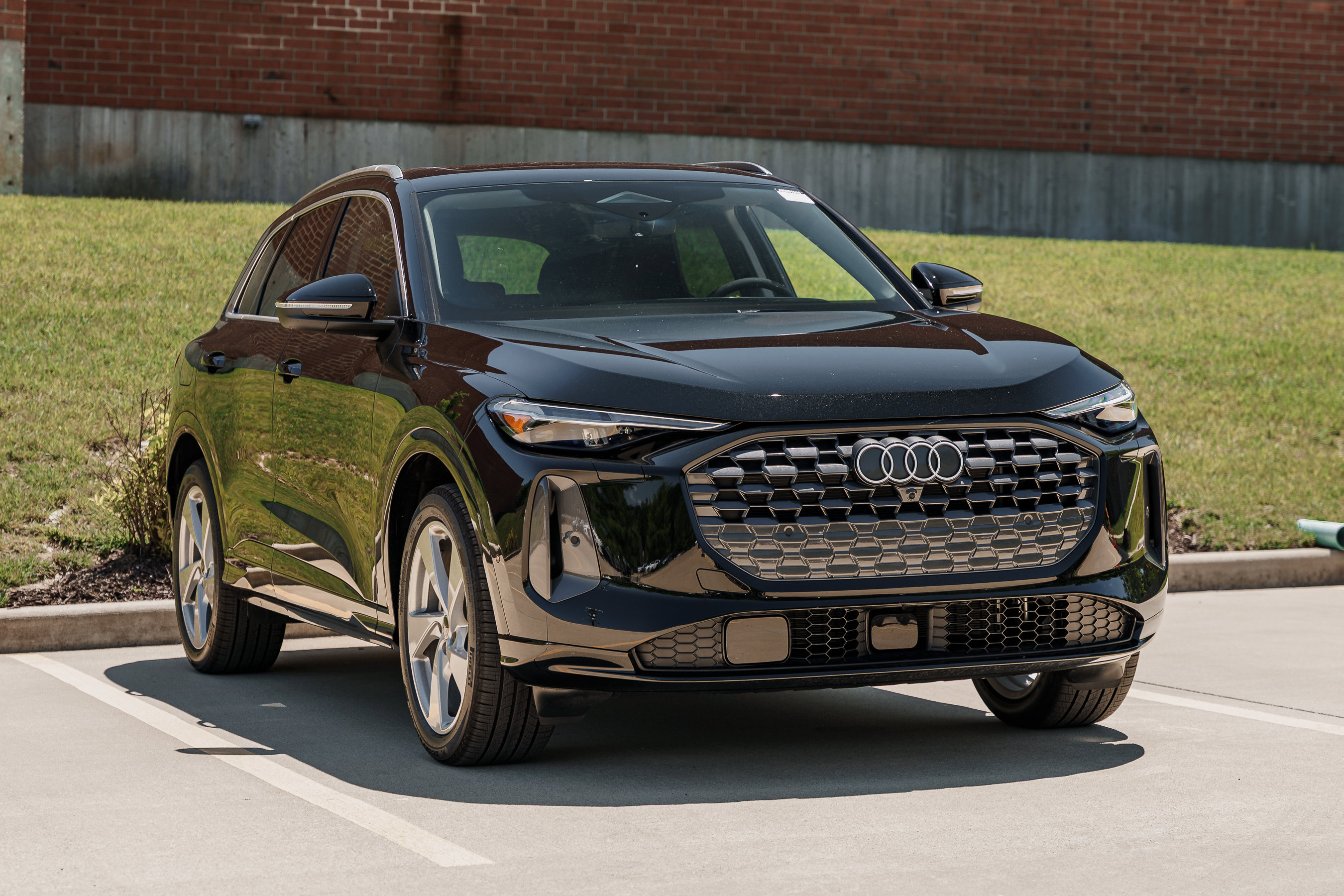 2025 Audi Q5 Premium Prestige photo 2