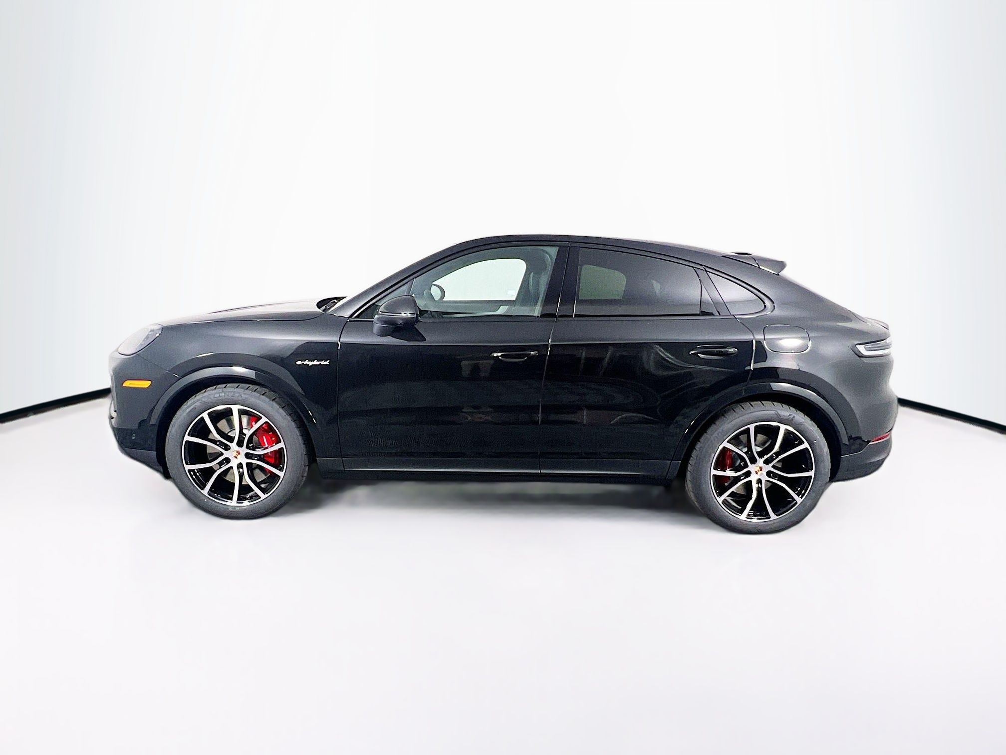 2026 Porsche Cayenne S E-Hybrid Coupe photo 2