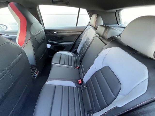 2025 Volkswagen Golf GTI Autobahn photo 3