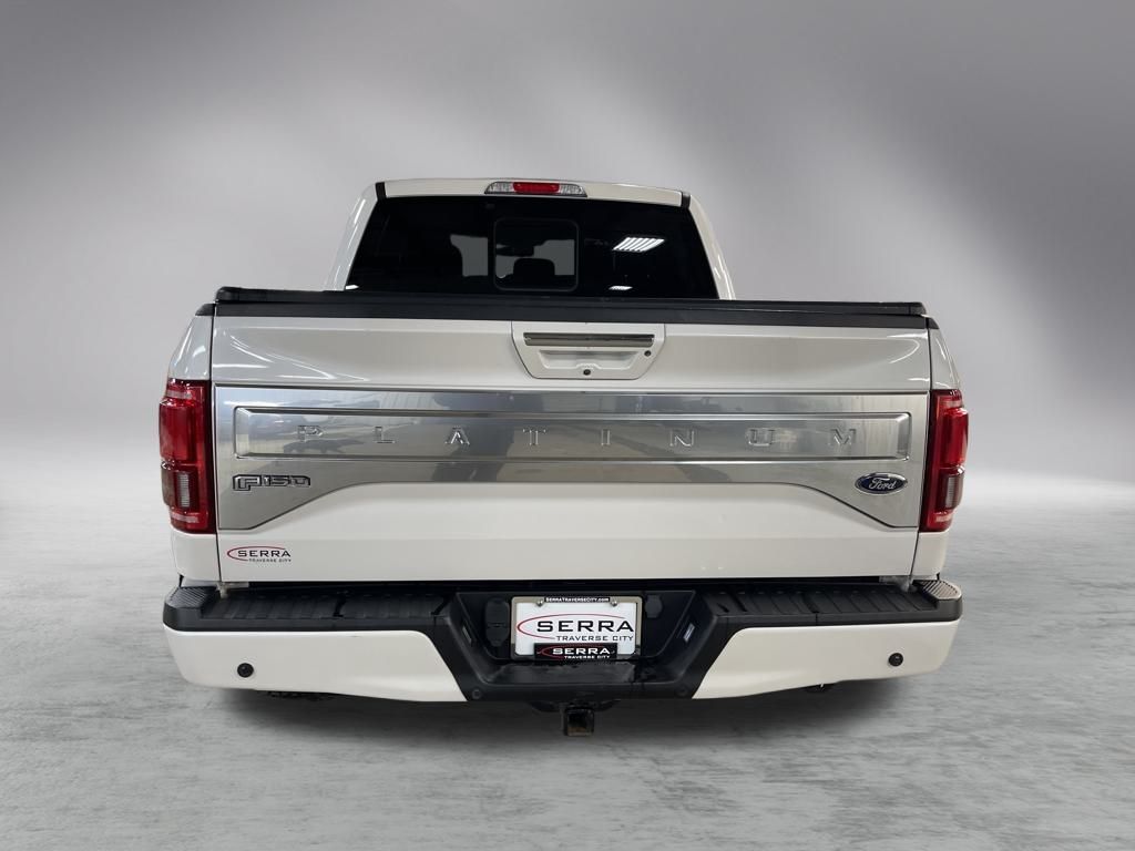 2016 Ford F-150 Platinum photo 3