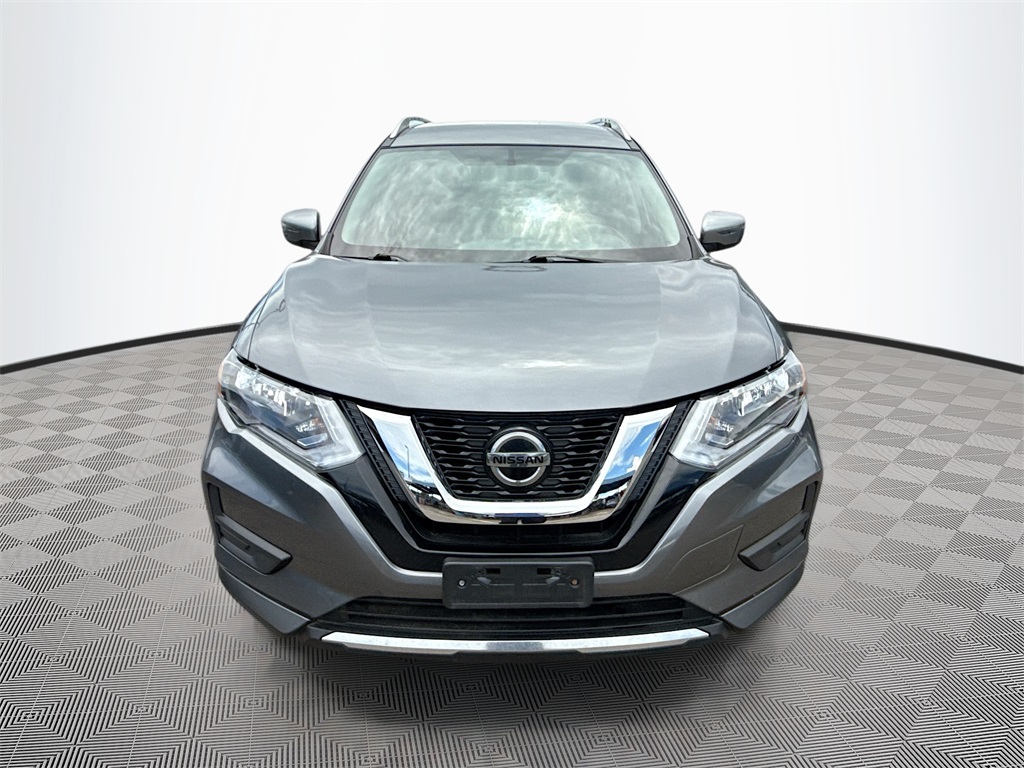 2018 Nissan Rogue SV photo 2