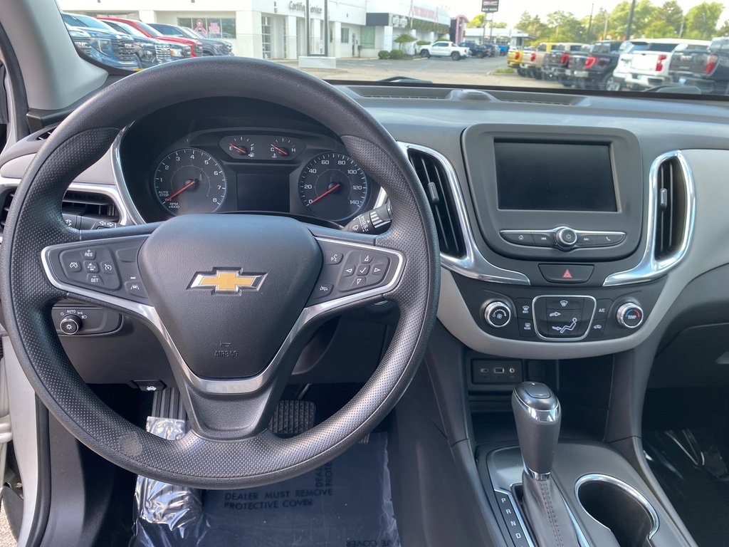 2020 Chevrolet Equinox LS photo 10
