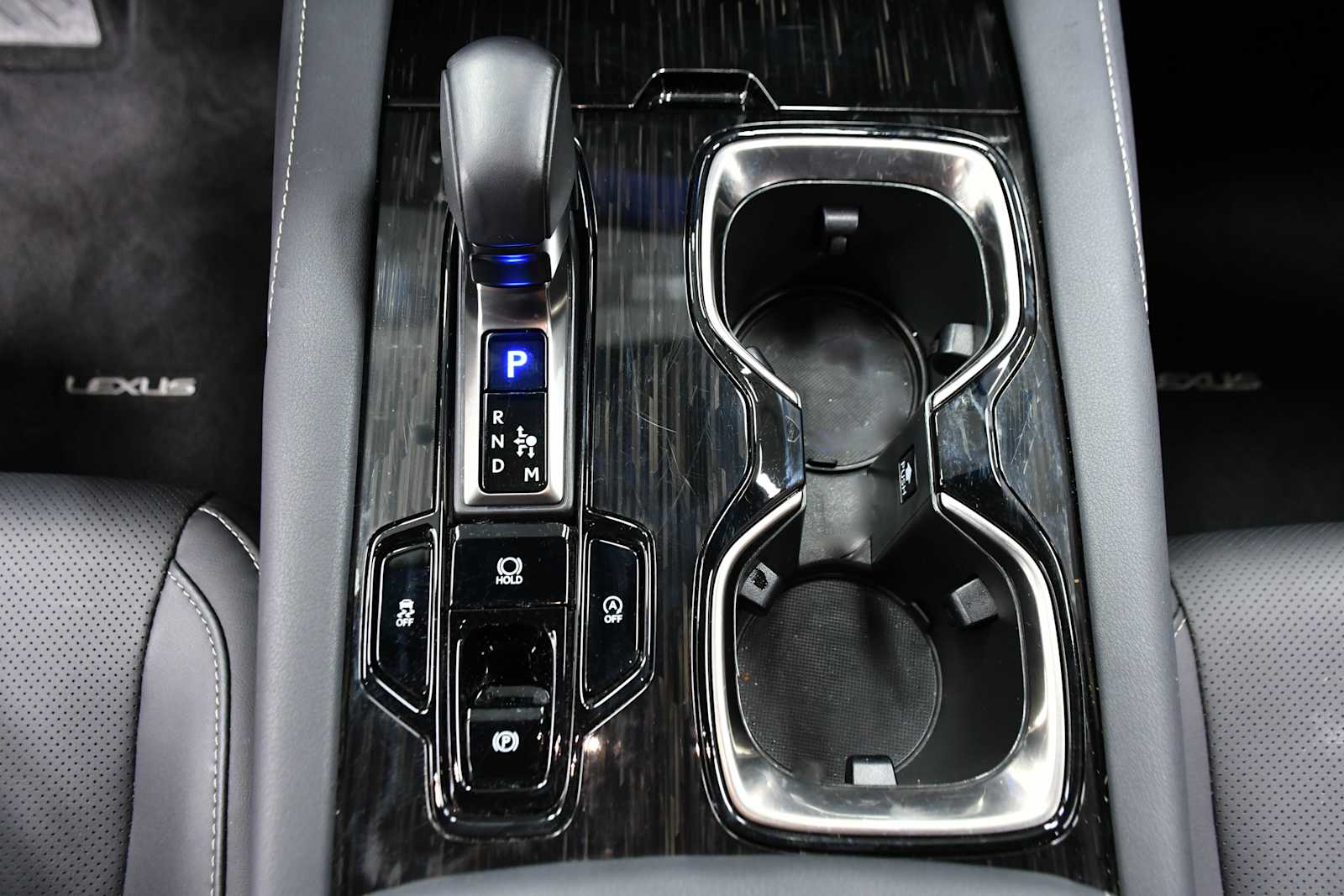 2025 Lexus RX photo 21