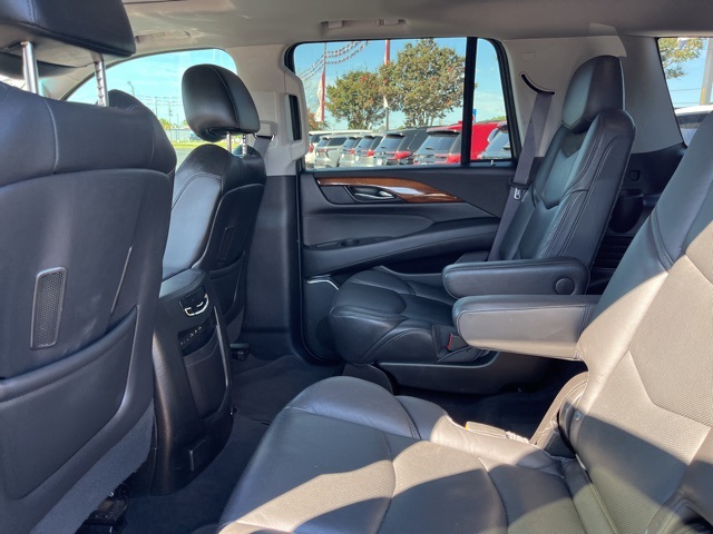 2017 Cadillac Escalade Premium Luxury photo 11