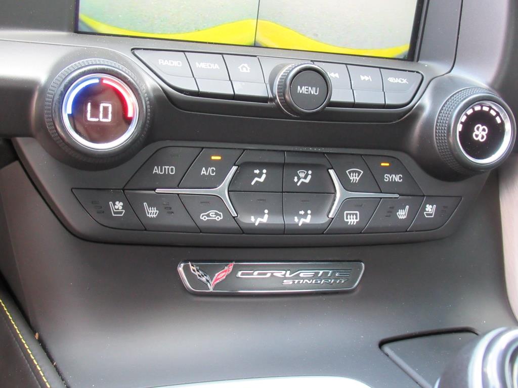 2016 Chevrolet Corvette Stingray Z51 3LT photo 21