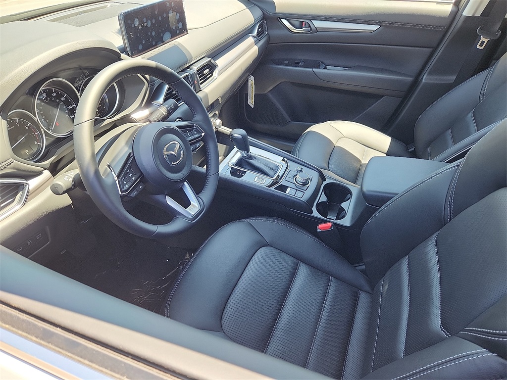 2025 Mazda CX-5 2.5 S Preferred photo 4
