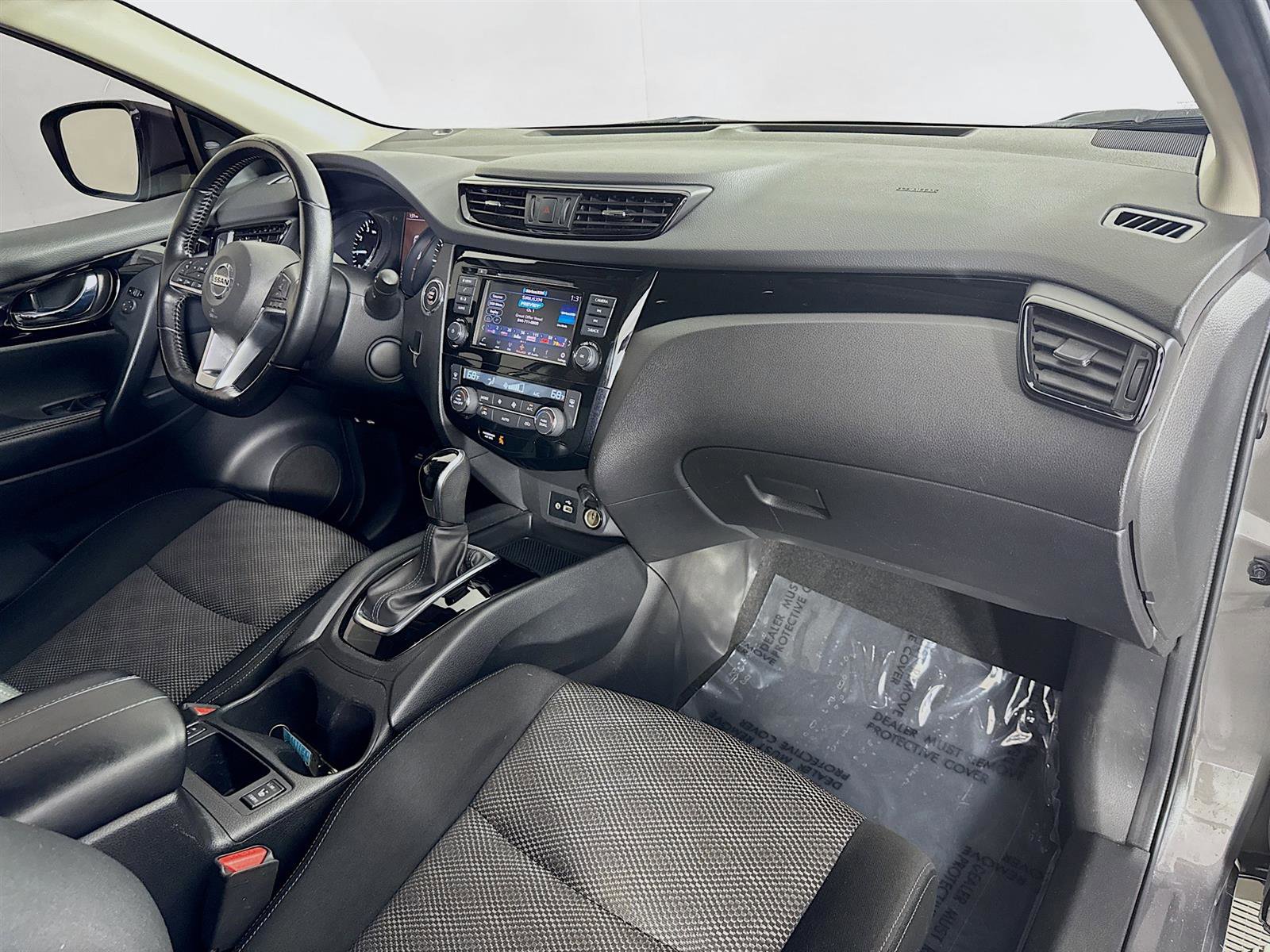 2020 Nissan Rogue Sport SV photo 27