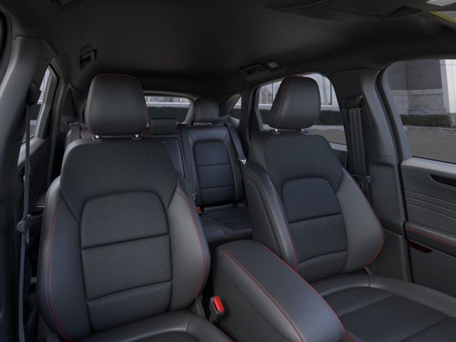 2026 Ford Escape ST-Line photo 2