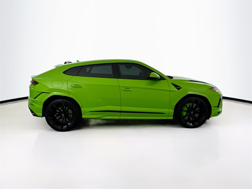 2024 Lamborghini Urus S photo 4