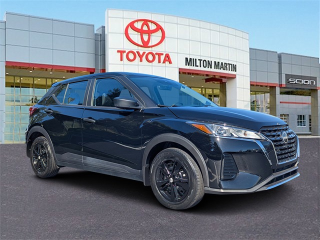 2022 Nissan Kicks