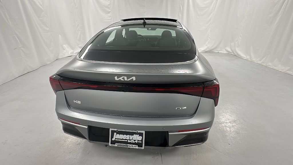 2026 Kia K5 GT-Line photo 4