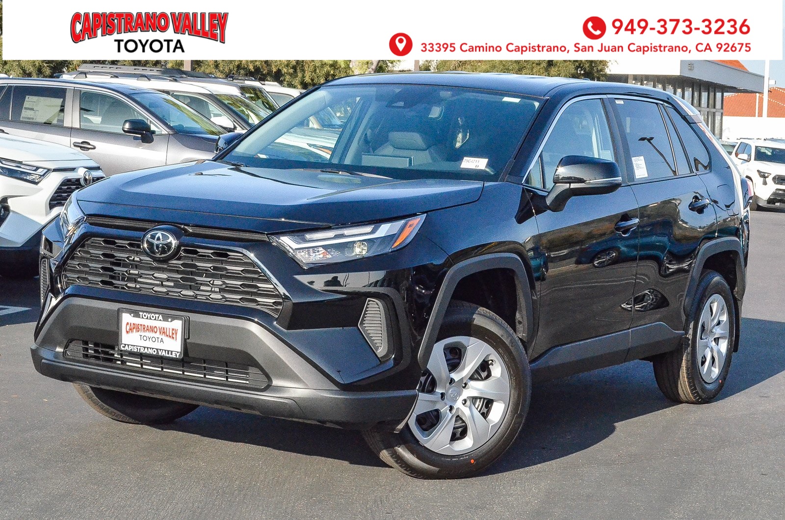 2025 Toyota RAV4 LE's photo