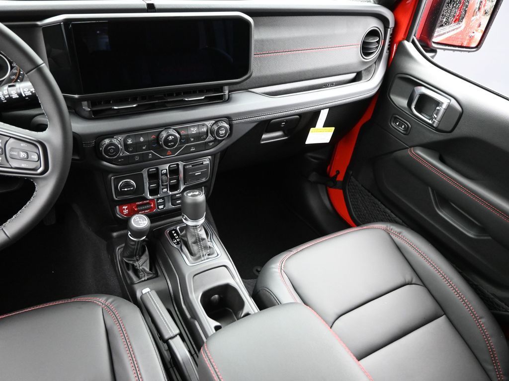 2025 Jeep Wrangler Rubicon photo 9