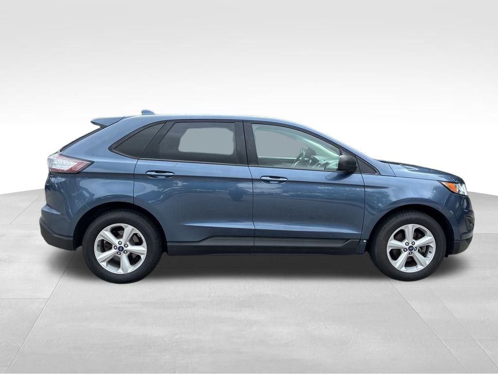 2018 Ford Edge SE photo 5