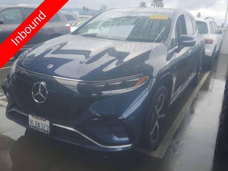 2023 Mercedes-Benz EQS SUV Base's photo