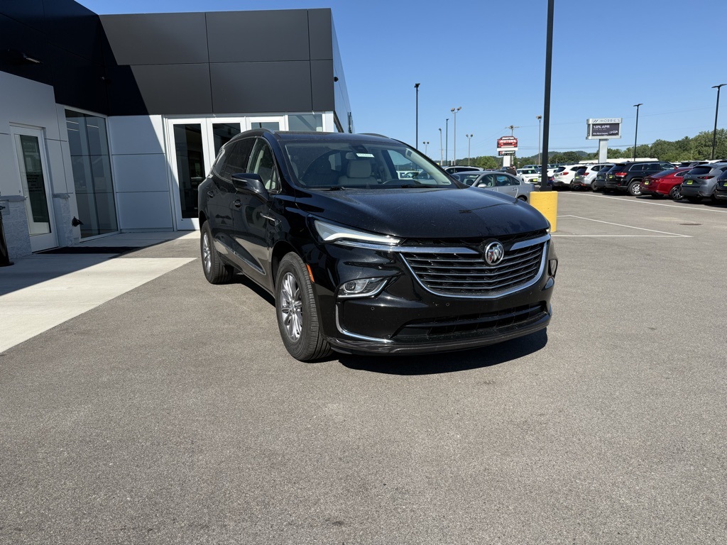 2023 Buick Enclave Essence photo 3