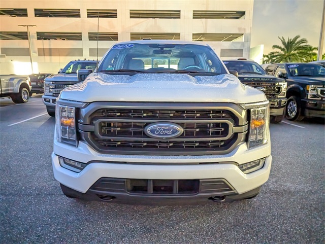 2022 Ford F-150 XLT photo 2