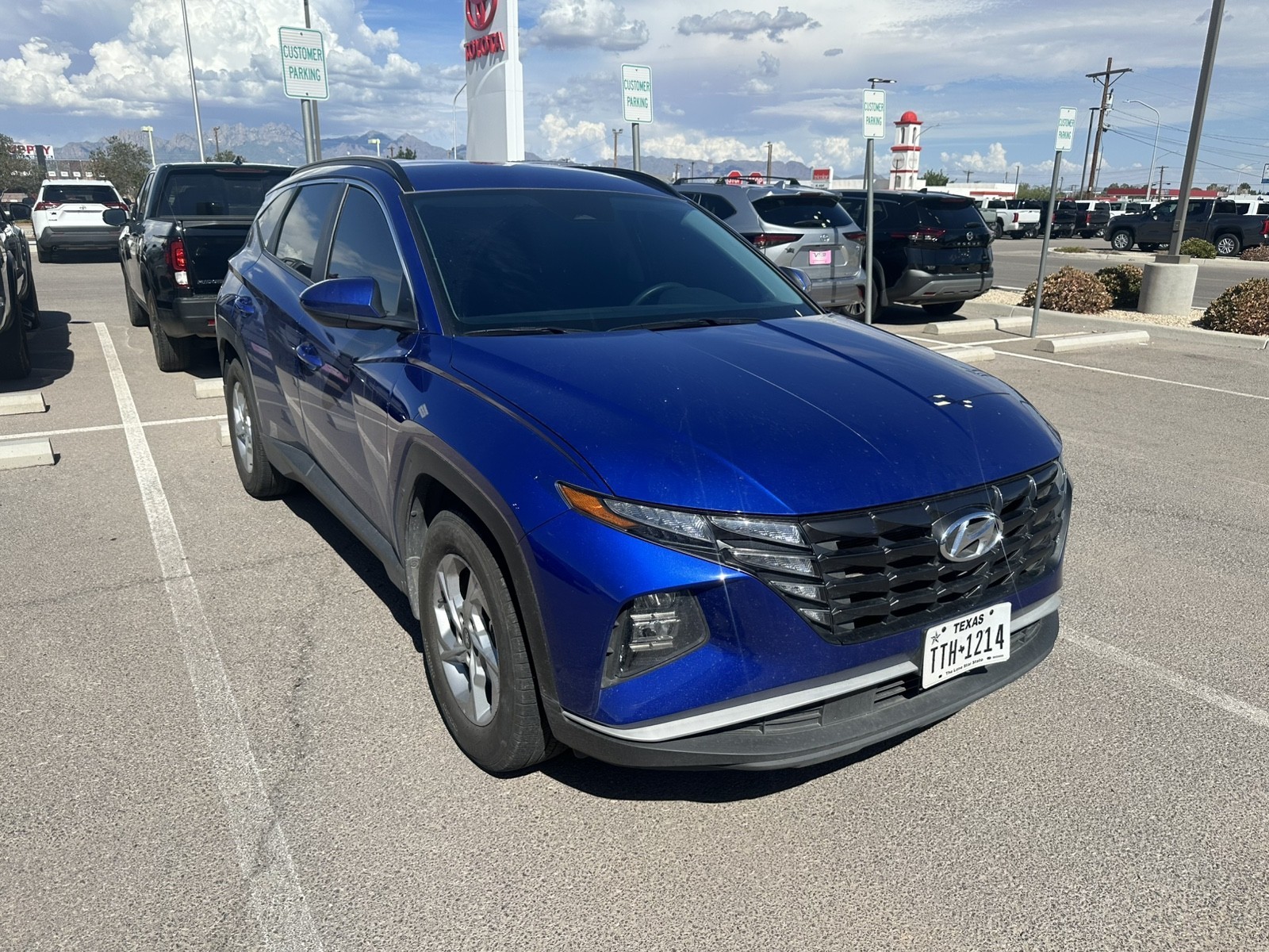 Used 2024 Blue Hyundai SEL image 11