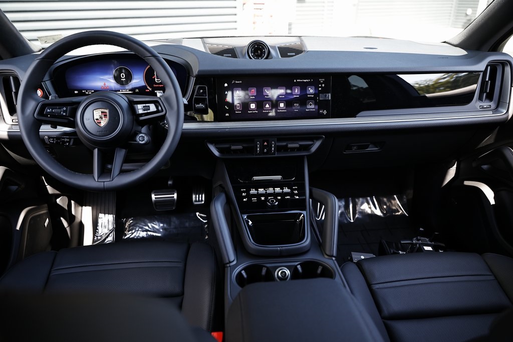 2026 Porsche Cayenne Coupe Base photo 25