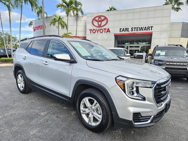 2022 Gmc Terrain SLE photo 2