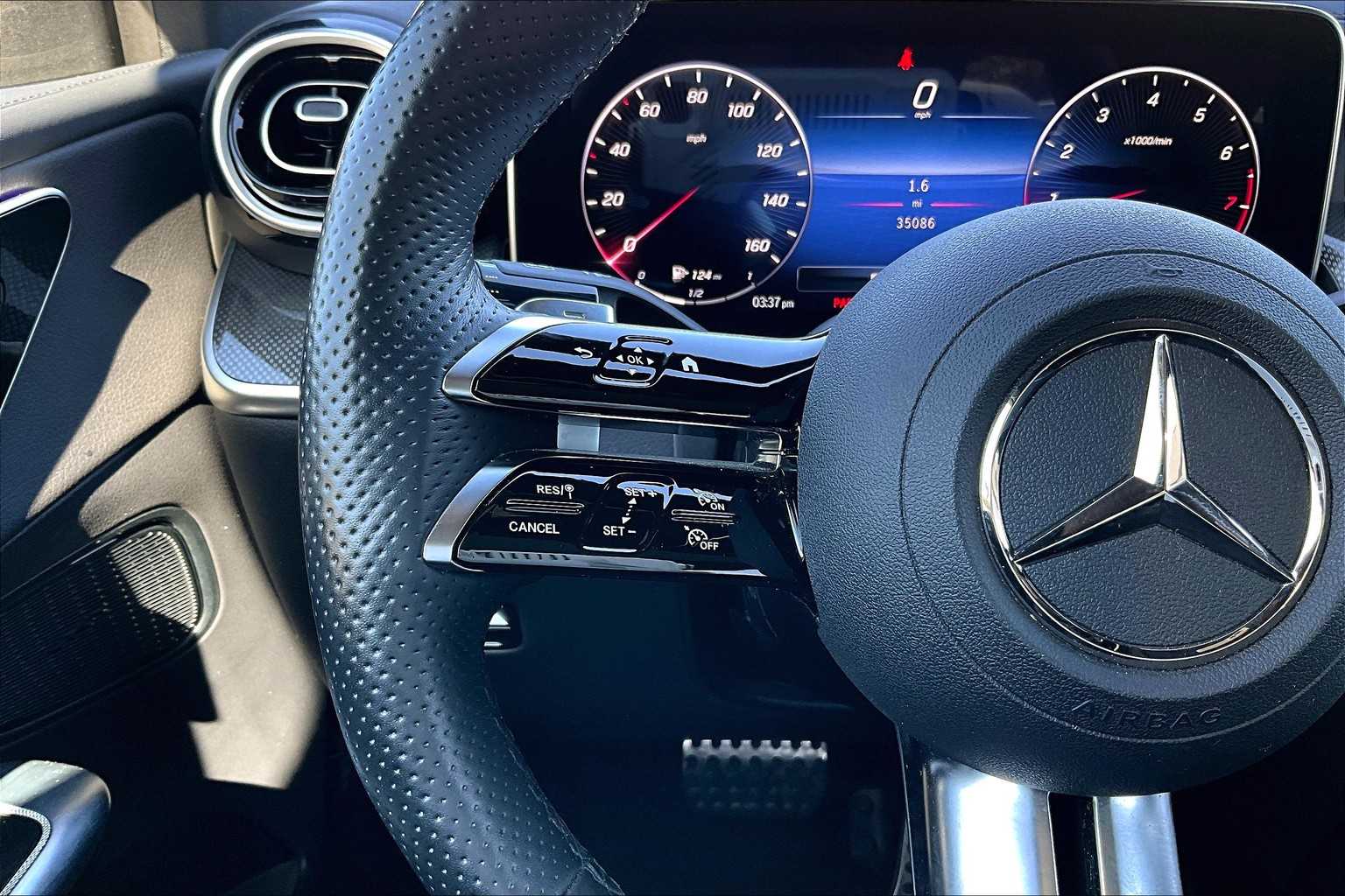 2024 Mercedes Benz GLC 300 4MATIC photo 23
