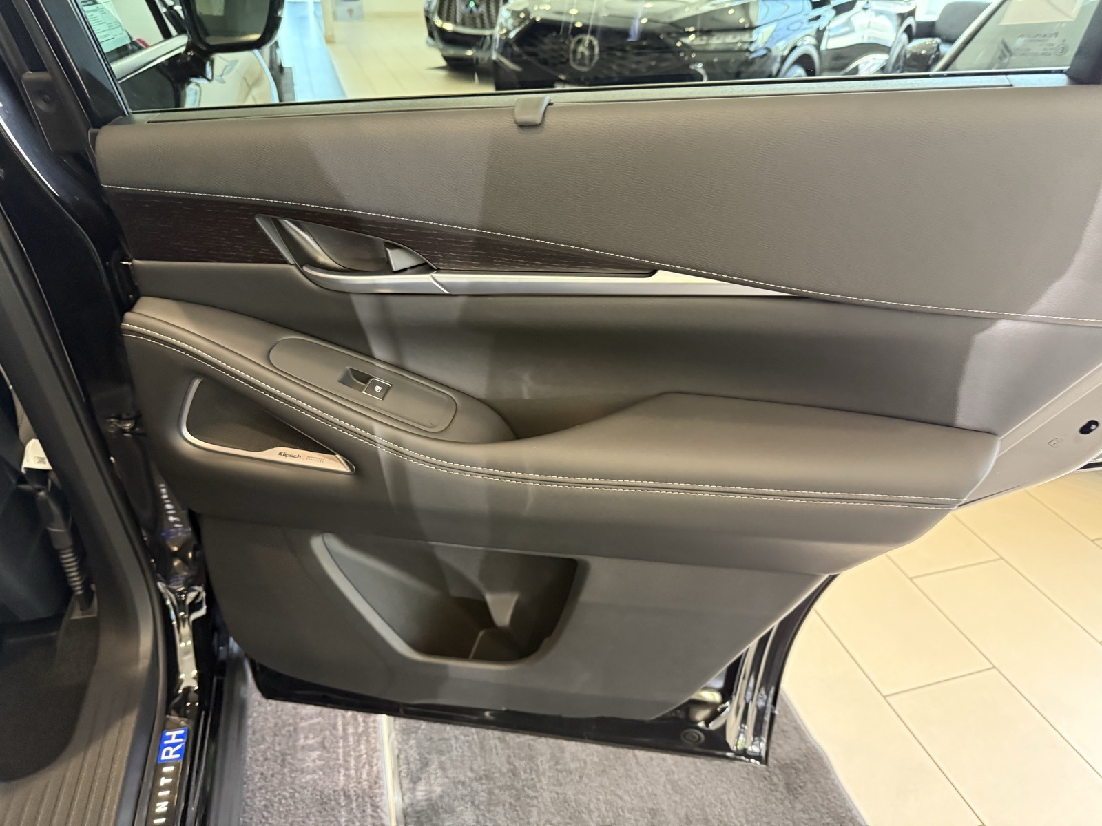 2026 Infiniti QX60 Autograph photo 23