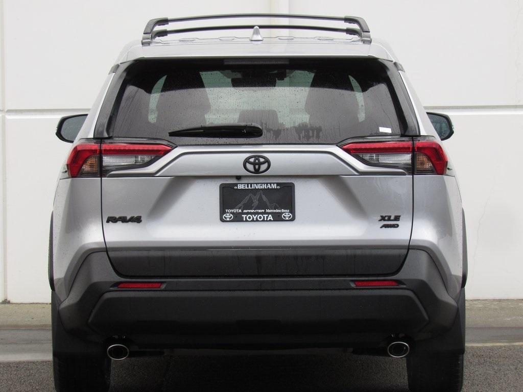 2024 Toyota RAV4 XLE photo 4