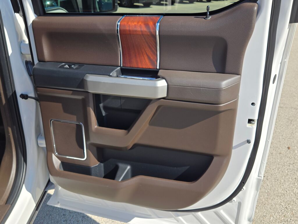 2017 Ford F-150 King Ranch photo 10