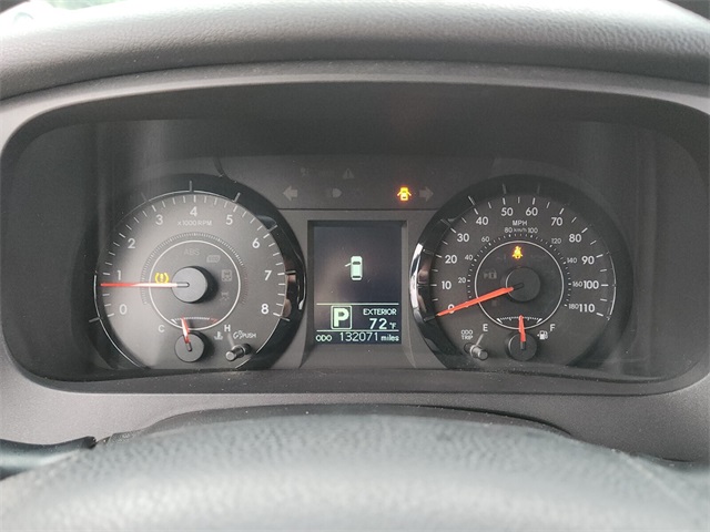 2015 Toyota Sienna LE photo 25