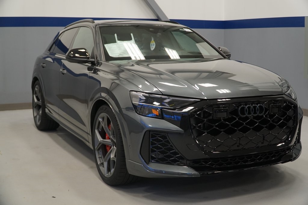 2026 Audi RS Q8 Base's photo