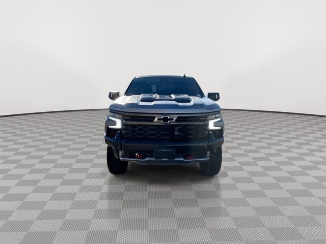 2024 Chevrolet Silverado 1500 ZR2 photo 3