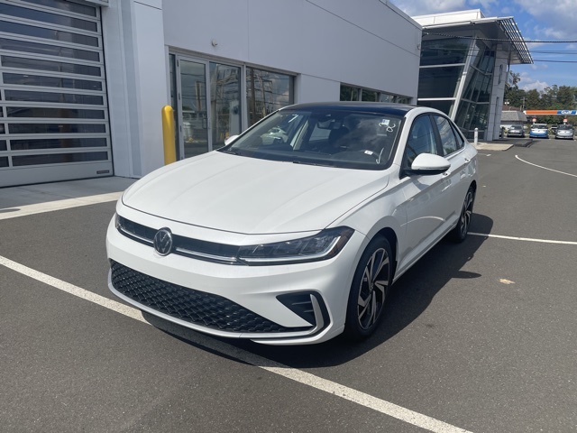 2025 Volkswagen Jetta 1.5T SEL photo 3
