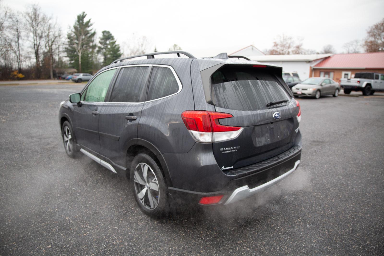 2020 Subaru Forester Touring photo 4