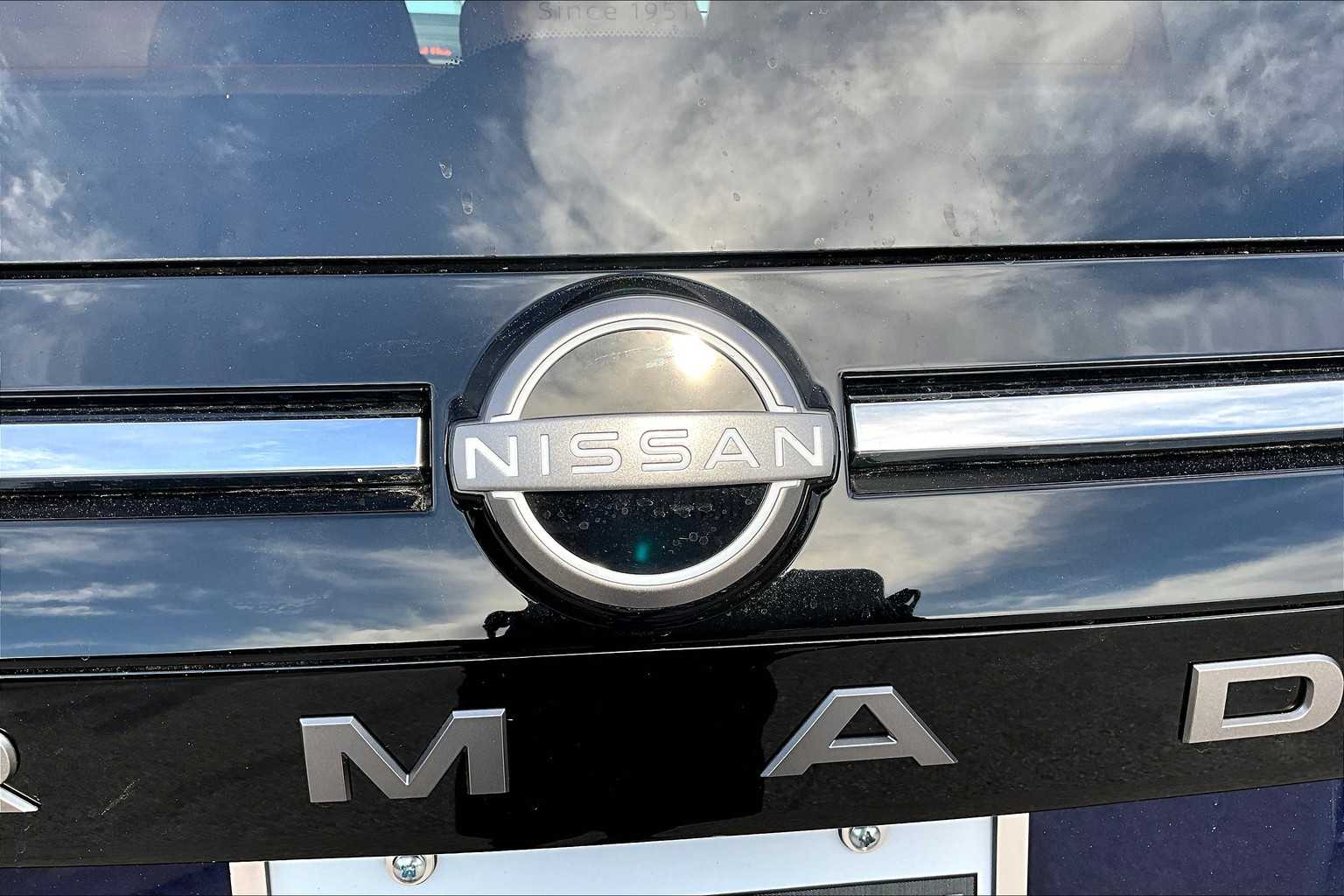 2025 Nissan Armada SL photo 7