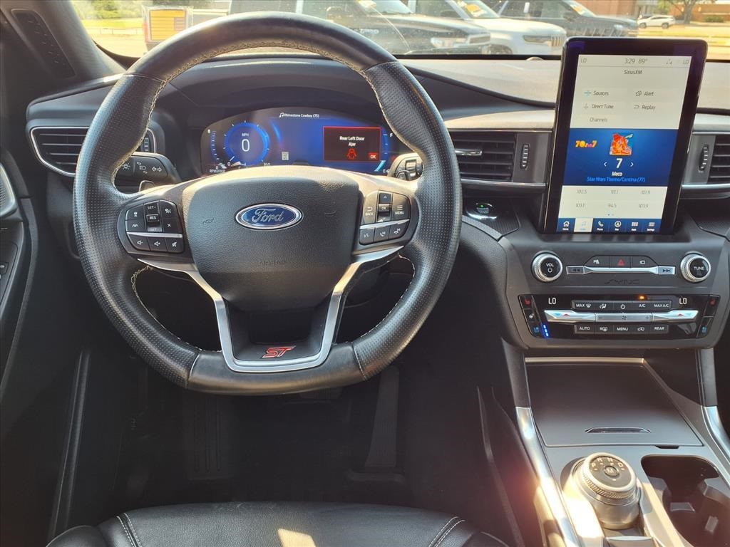 2020 Ford Explorer ST photo 4