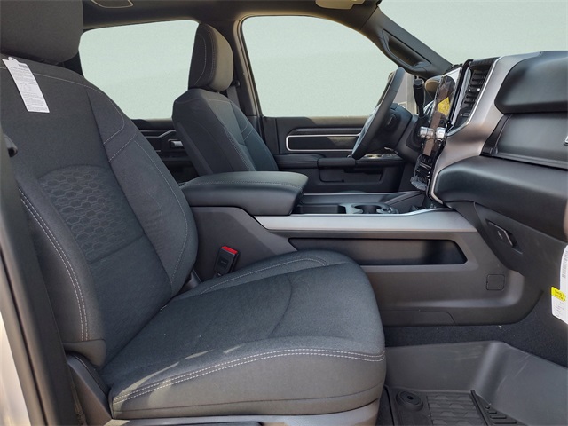 2025 Ram 2500 Big Horn photo 29