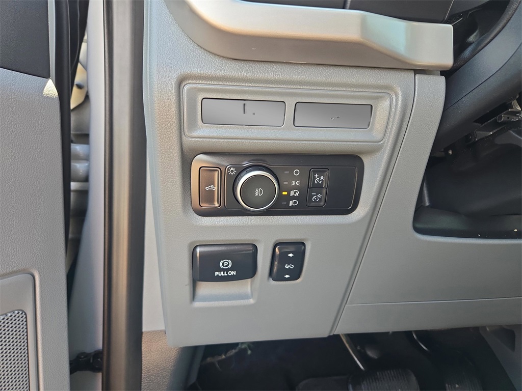 2022 Ford F-150 XLT photo 13