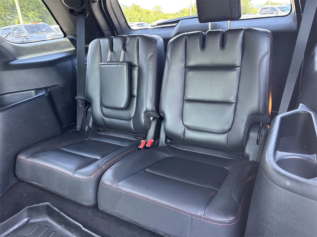 2018 Ford Explorer Sport photo 18