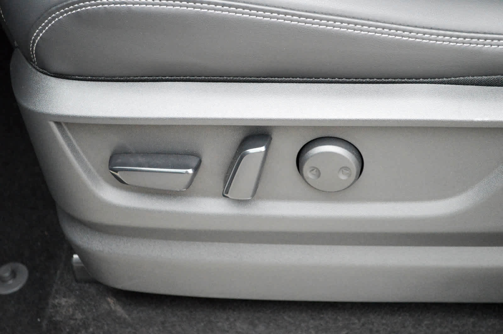 2025 Infiniti QX80 Pure photo 14