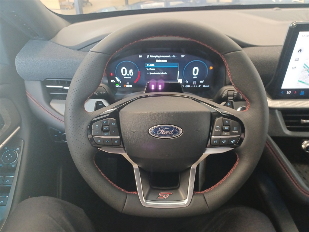 2025 Ford Explorer ST photo 29