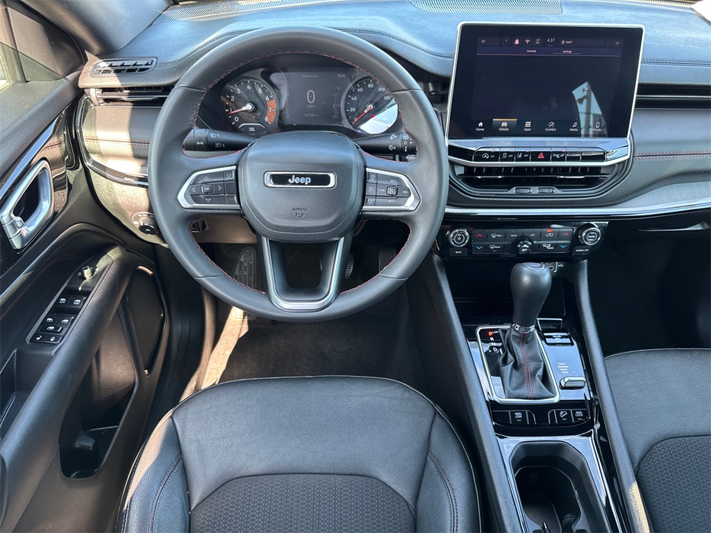 2024 Jeep Compass Trailhawk photo 21