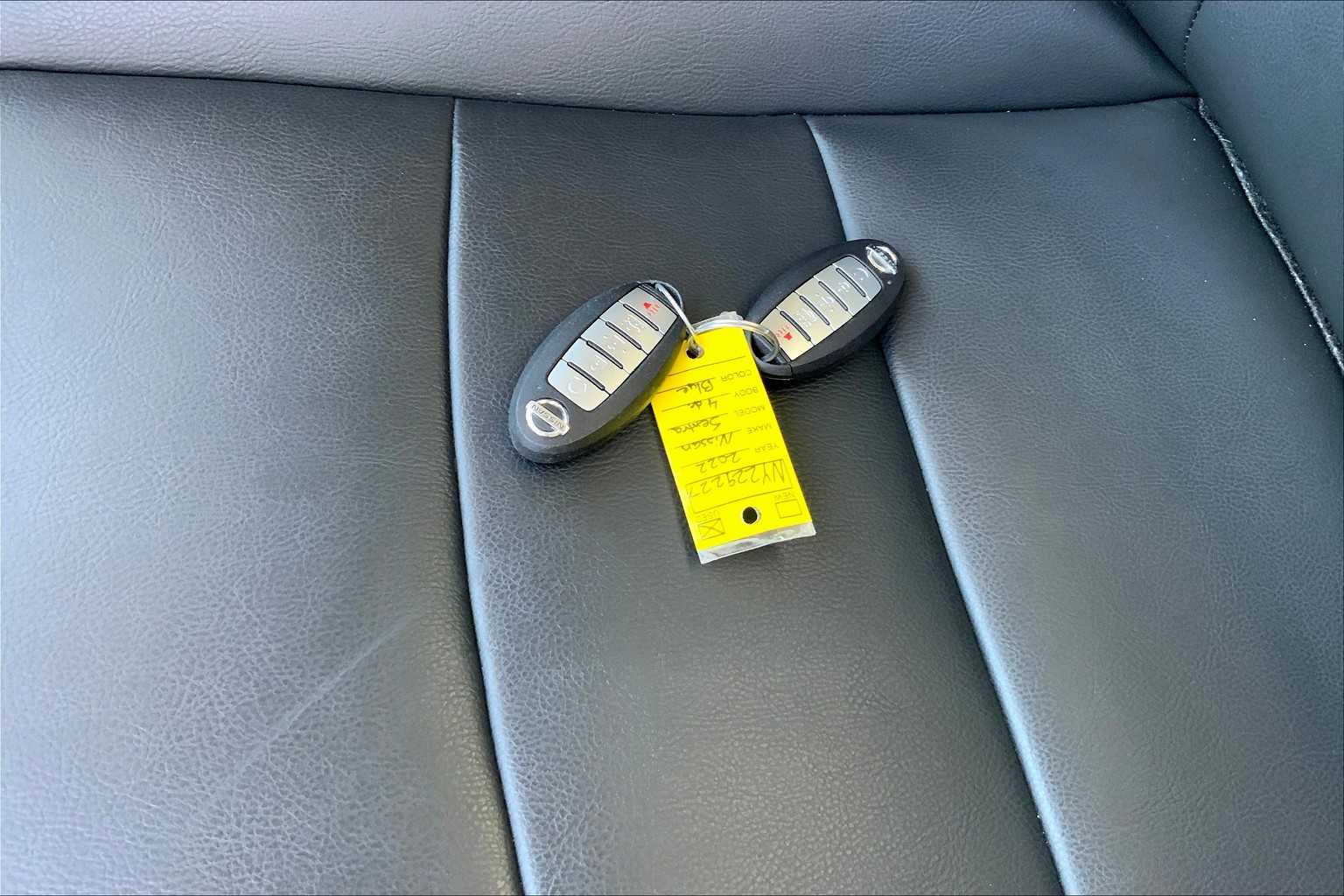 2022 Nissan Sentra SR photo 14