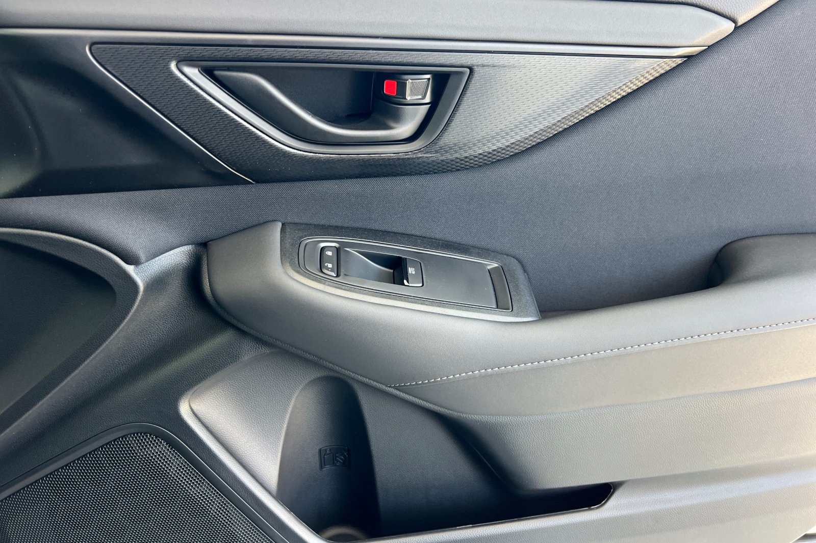 2025 Subaru Outback Base photo 44