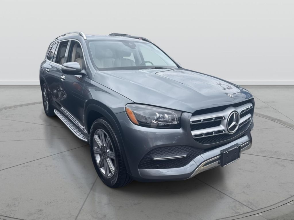 2022 Mercedes-Benz GLS GLS450's photo