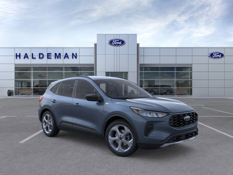2025 Ford Escape ST-Line photo 2