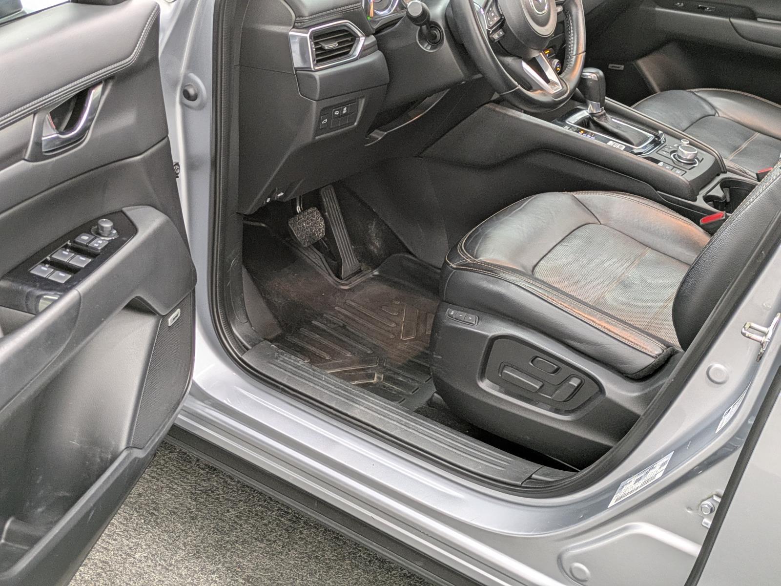2021 Mazda CX-5 Touring photo 21