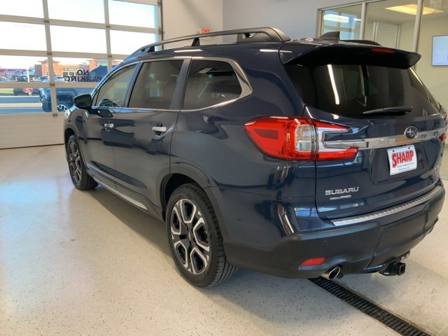 2024 Subaru Ascent Touring photo 3