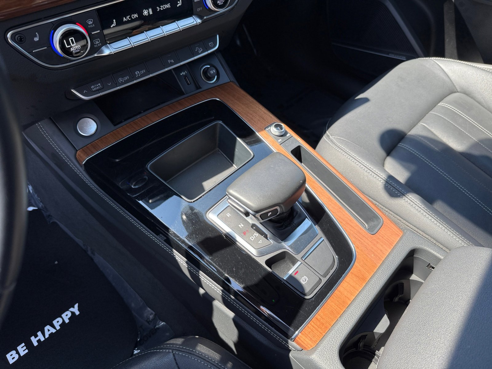 2022 Audi Q5 40 Premium Plus photo 13