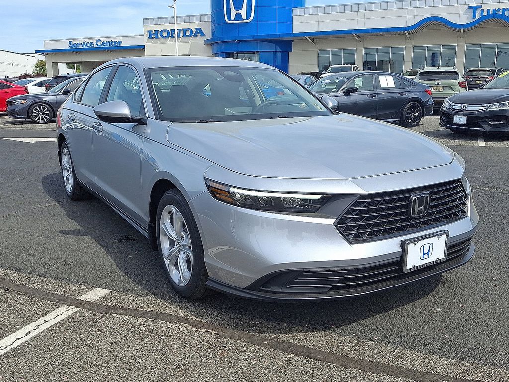 2025 Honda Accord LX photo 2