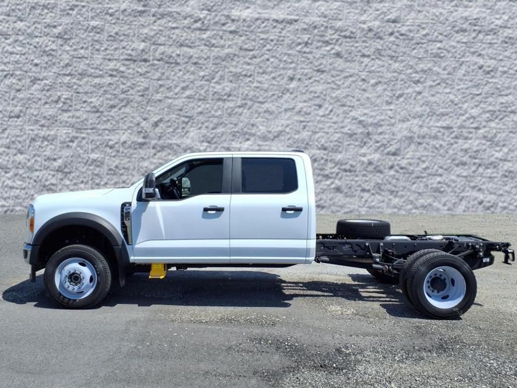2023 Ford F-450 XL photo 3